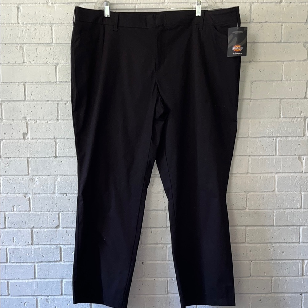 Dickies 22 Women Regular Twill Black Straight Leg Pants Relaxed Fit Comfort NWT